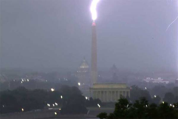 Lightning_Washington_Column.jpg