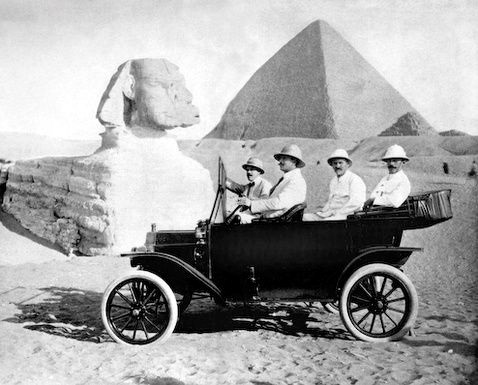 kna.automobile-freak-show.26.(tin lizzie and the sphinx).jpg
