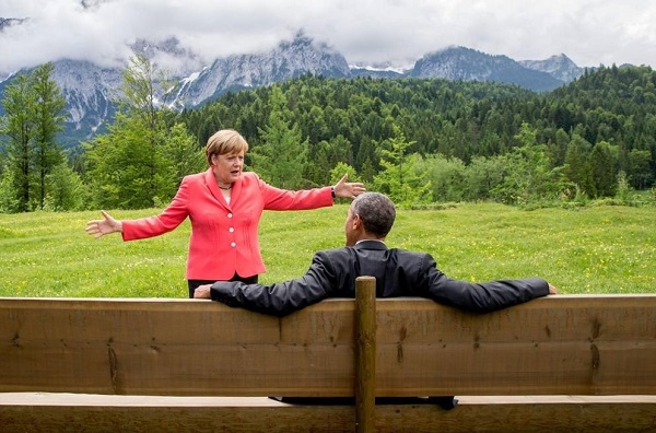kna.Obama.Merkel.G7.(yet another photo-op gone wrong).(w=600).jpg