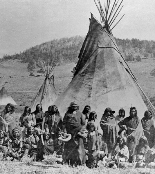 Shoshone camp at South Pass.Chief Washakie and family in front of his teepee. William Henry Jackson, 1870.(600).jpg