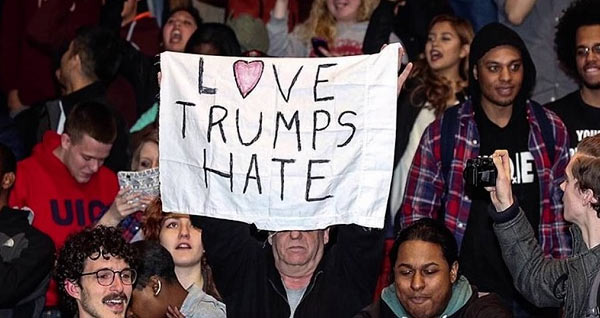 Love_Trumps_Hate_2.jpg