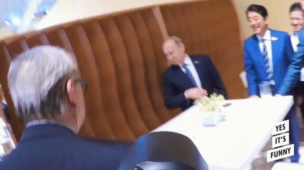 Trump Putin Handshake.gif
