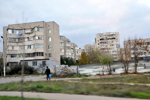 Communist-blocks-Ukraine_lightbox.jpg
