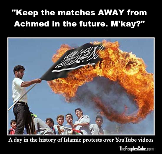 Muslim_Protest_Islam_Flag_Burning.jpg