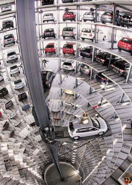 romney-car-elevator2.jpg