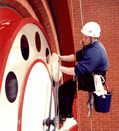 clock cleaner.gif
