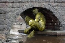troll 1.jpg