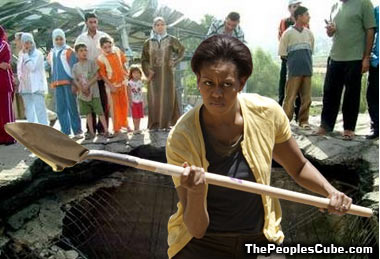 Michelle_Hole_in_Iraq.jpg
