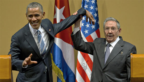 37903-Obama_Castro_Puppet.jpg