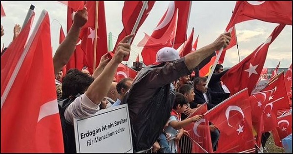 p1_Erdogan_demo.jpg