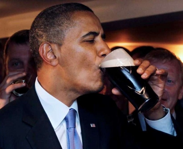 Obama_appropriates_Working_class_habits_beer-drinking_3.jpg