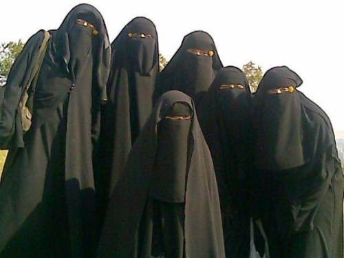 Niqab-group-of-women.jpg