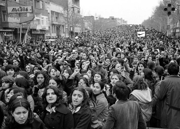 Iran_1979_women_protest_forced_hijab_(600)_Nike.jpg