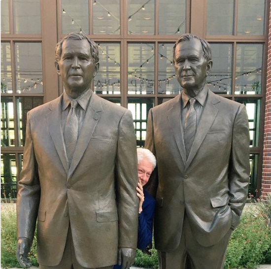 Clinton-between-Bushes.jpg