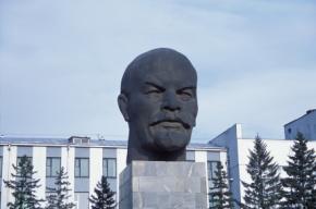 The largest head of Soviet leader Vladimir Lenin ever built..jpg