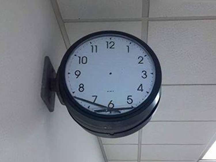 Socialist clock.jpg