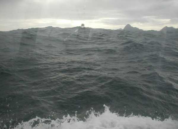 20-foot_seas-gulf_of_alaska.jpg