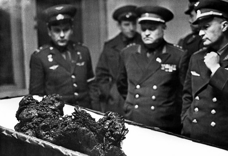 Vladimir Komarov cosmonaut corpse.jpg