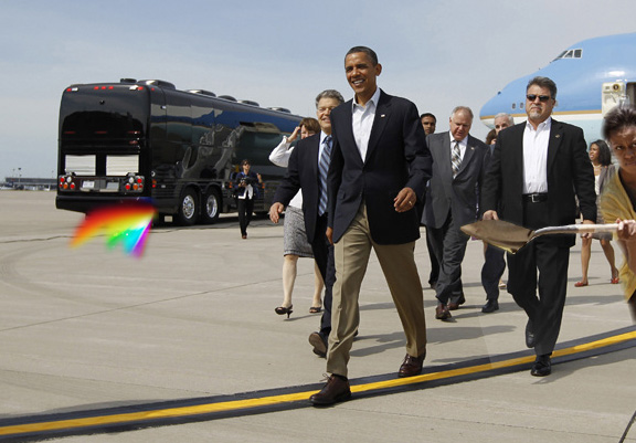 ObamaBus.jpg
