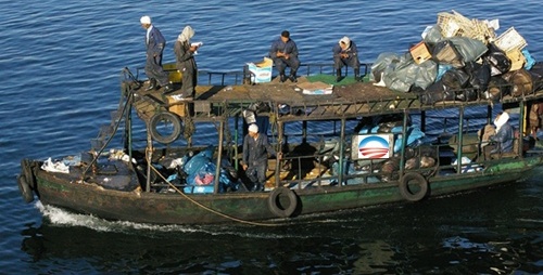 7P-the Nile garbage boat.JPG