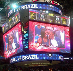 Obama_Kiss_Cam2.jpg