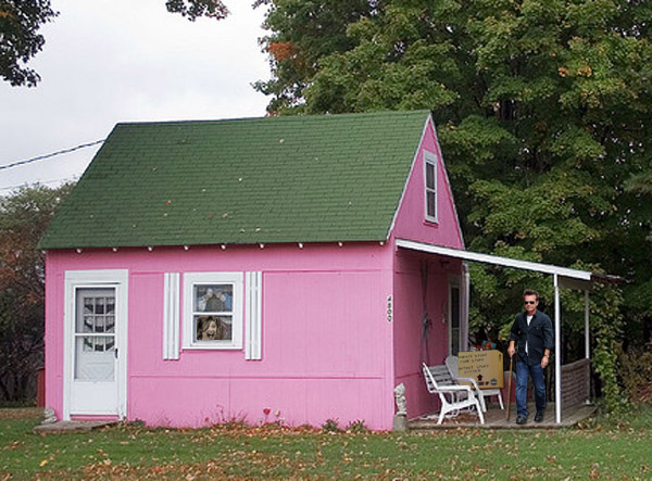 LittlePinkHouse.jpg
