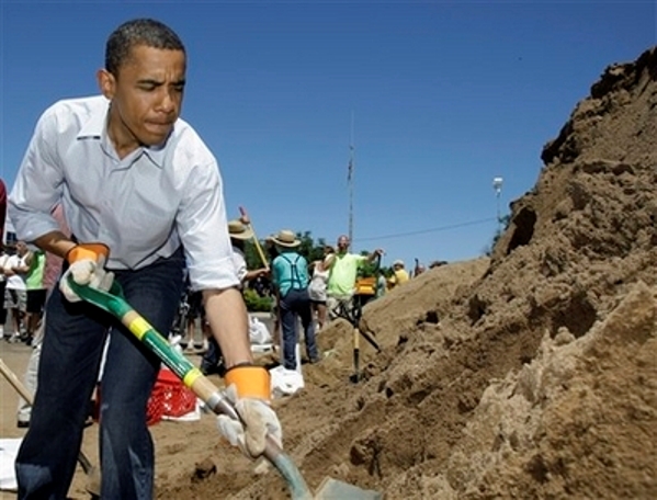 obama_shovel.jpg