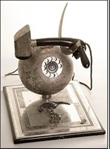 hanner sickle phone.jpg