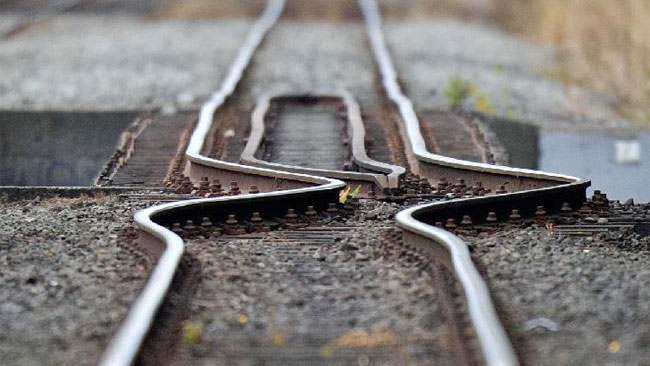 Tracks.jpg