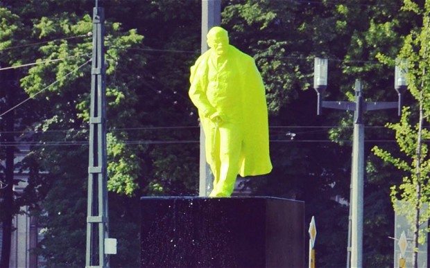 lenin-poland_2939073b.jpg