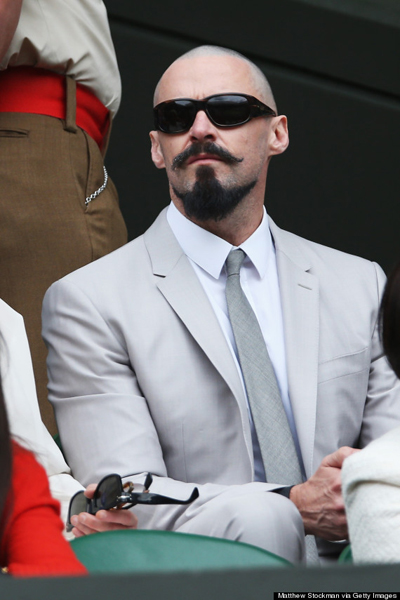 o-HUGH-JACKMAN-570.jpg