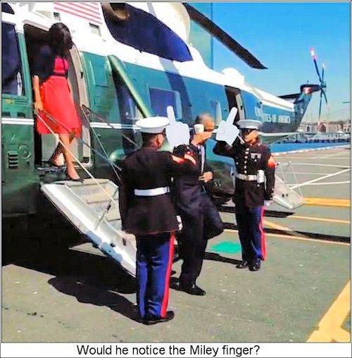 miley-finger-salute.jpg