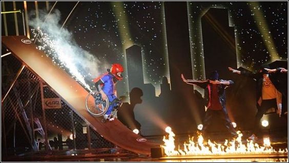 paul-nunnari-starts-his-stunt-on-australias-got-talent-e1384176904815.jpg