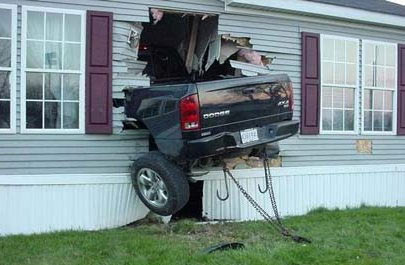 Car_Crash_House.jpg