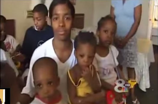 Welfate_Mom_15_kids.jpg