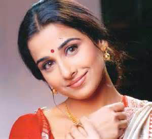 Indian girl red dot.jpg