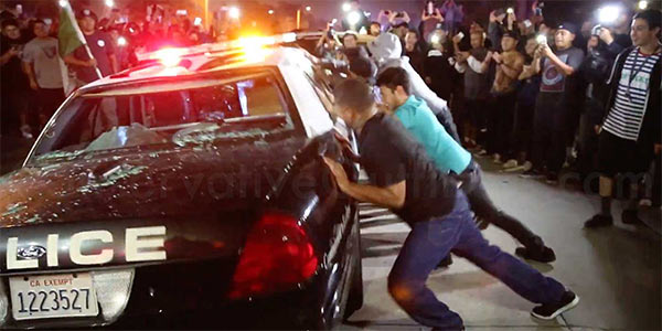 Trump_Protest_California_Police.jpg