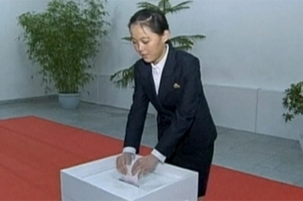 kim_jong__sister_2097978a[1].jpg