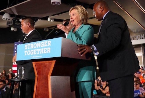 Hillary-bartender.jpg