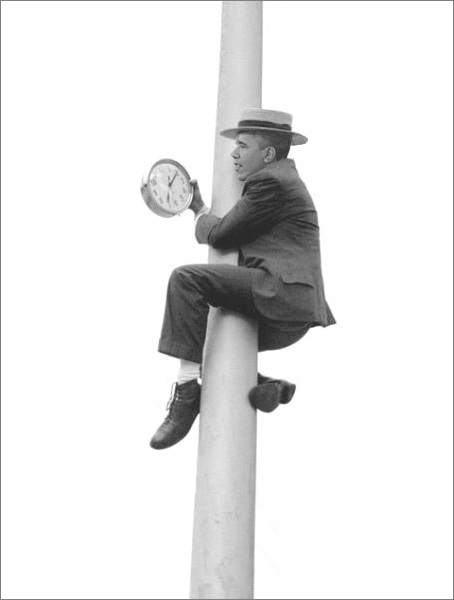 p4_Obama_clock.jpg