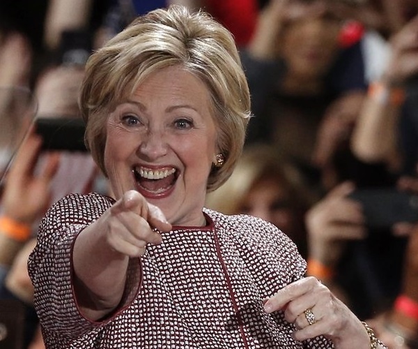 p1_Hillary_fake_enthusiasm.jpg