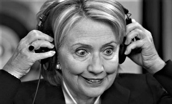 hillary_idiot_1_BW.jpg