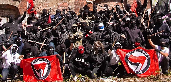 DE.Antifa.Berlin.(2010).detail.(600).jpg