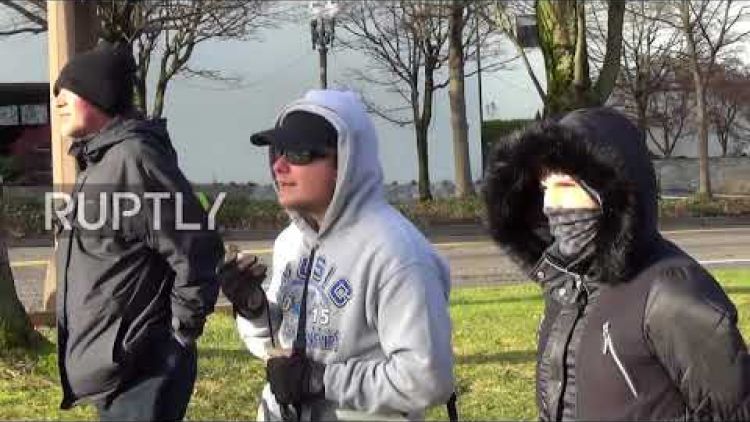 Antifa guy on right.jpg