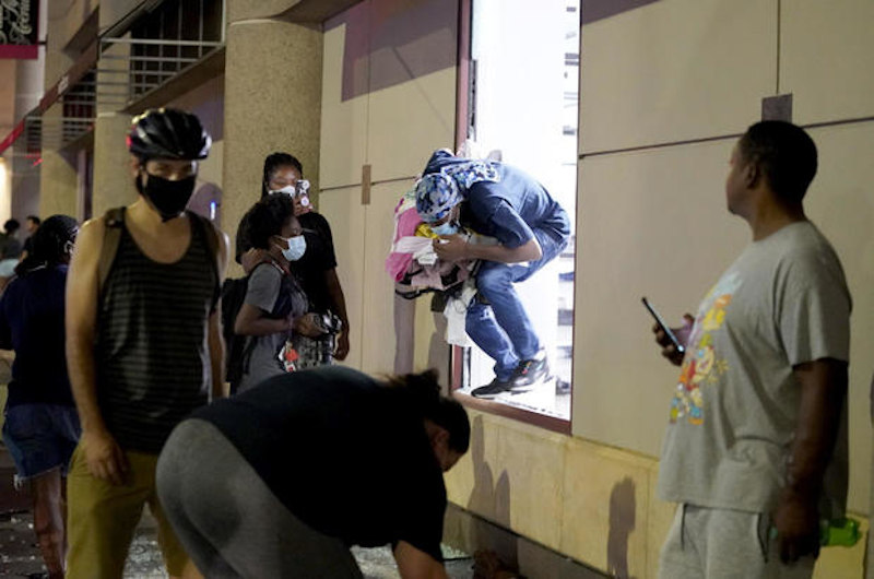 Looting at the Saks Fifth Avenue Off in downtown Minneapolis.jpg