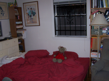01RedSquaresBedroom.jpg