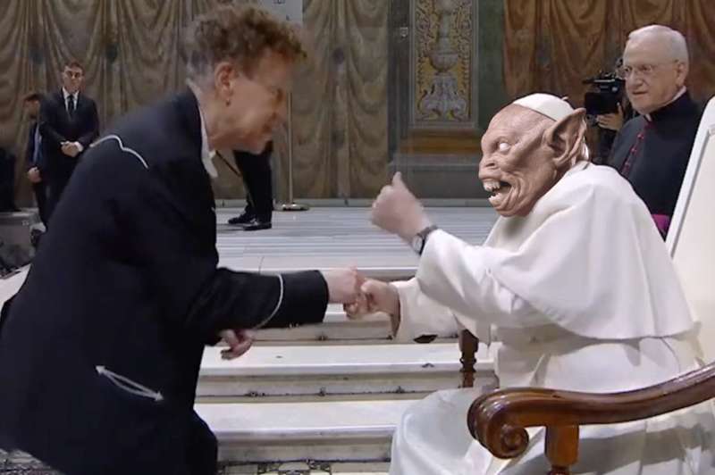 Andres Seranno w Pope Francis.jpg