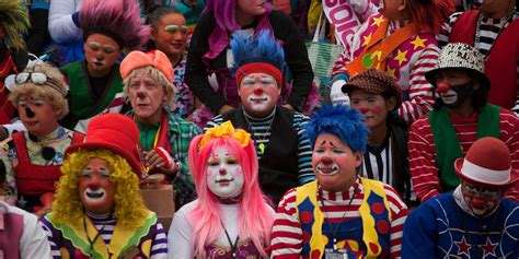 clowns.jpg