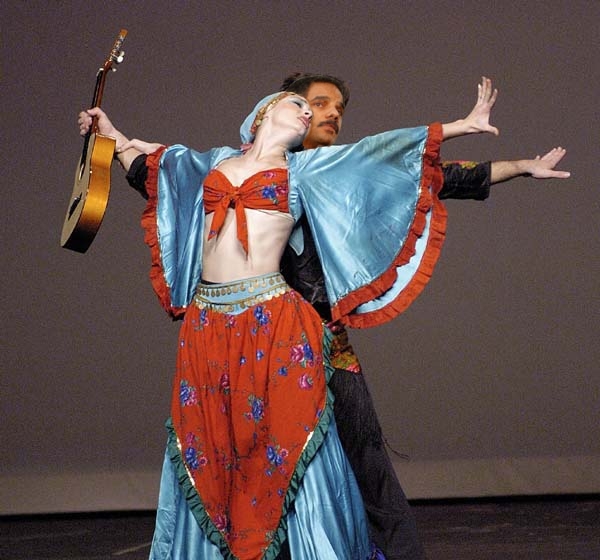 Gypsy_Dance1.jpg
