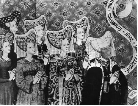 frau seemstresses.jpg